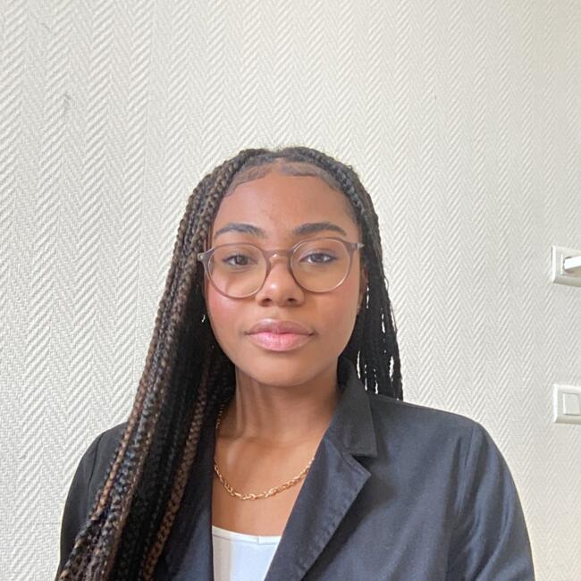 Babysitter in Limeil-Brévannes: Emma