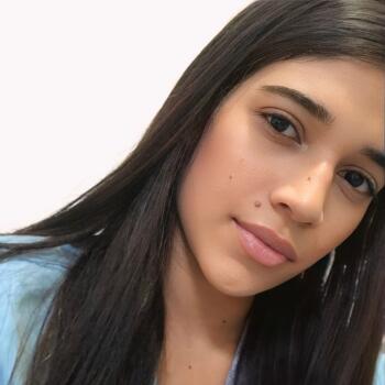 Trabajo de cuidador(a) en Medellín: trabajo de niñera Estefania