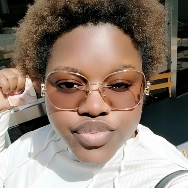 Nounou à Lorient: Naura