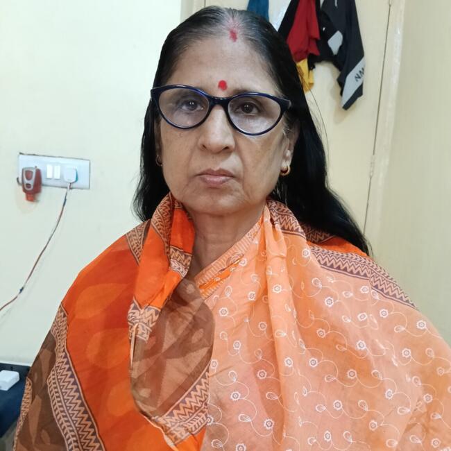 Babysitter in Mumbai: Sima