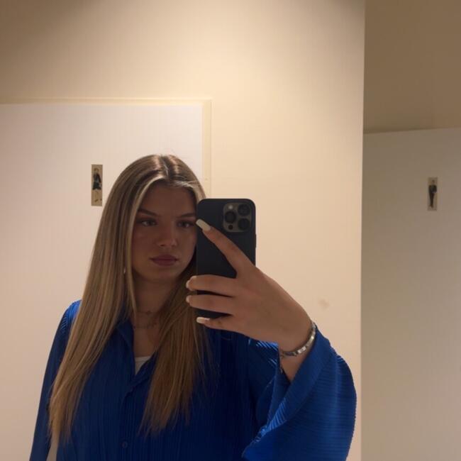 Babysitter in Wien: Mirhada