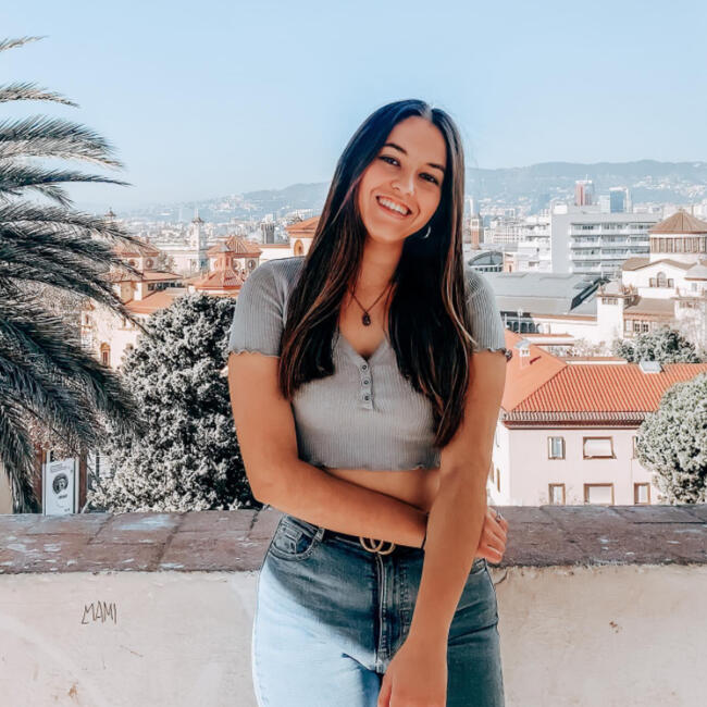 Canguro en Hospitalet de Llobregat: Clara