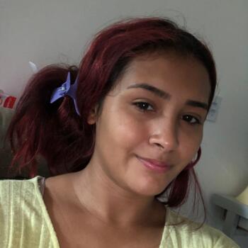 Babysitter Manaus: Maya bernardes