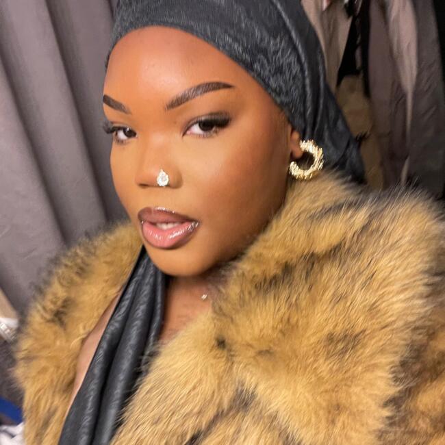 Nanny in Ris-Orangis: Mariyama