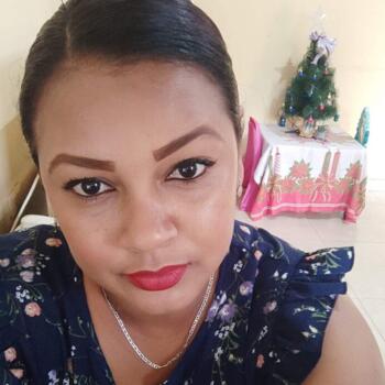 Niñera Guayaquil: María