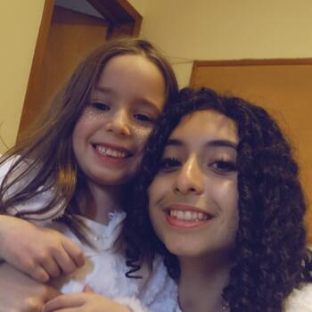 Baby-sitter in Laval: Carla