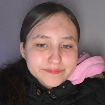 Babysitter in Sauk Village: Anna