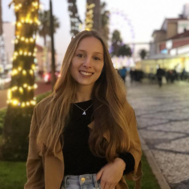 Babysitter in Cascais: Andreia