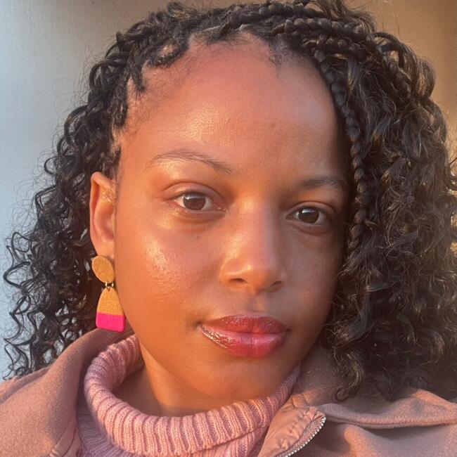 Babysitter in Caxias: Aldina