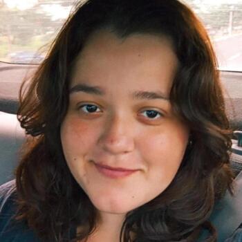 Babysitter Campo Grande: Bruna Denir