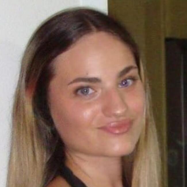 Babysitter in Corella: Elvira