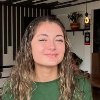 Babysitter in Cuenca: Jazmín