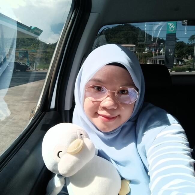 Pengasuh di Kuala Lumpur: Mena