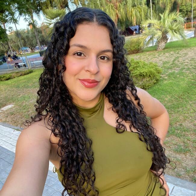 Nanny in Burjassot: Gusmarli