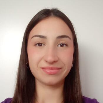 Nanny in Coria del Río: Ana