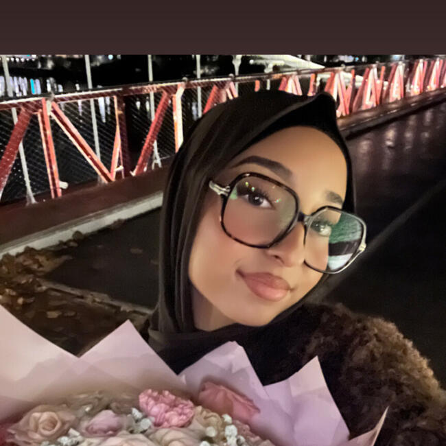 Babysitter in Vaulx-en-Velin: Thania