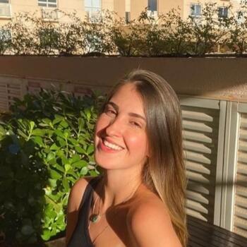 Babá em Londrina: Giovana