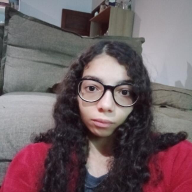 Babysitter in Petrópolis: Ana Luiza