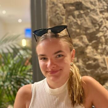 Baby-sitter in Lille: Nina