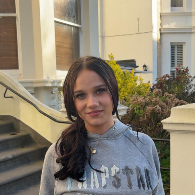 Babysitter in Hove: Kiara