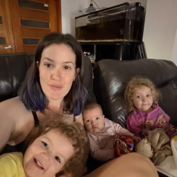Babysitting job in Gympie: babysitting job Teneille