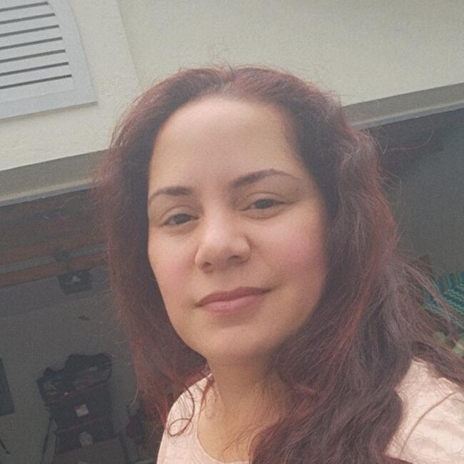 Babysitter in Coconut Creek: Eunice