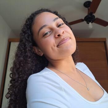 Babá em Rio das Ostras: Anna Clara