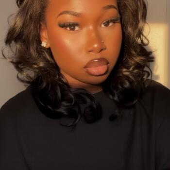 Babysitter in Paris: Niouma