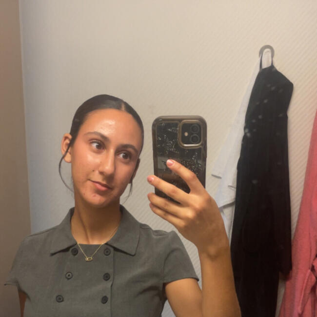 Babysitter in Bordeaux: Lina