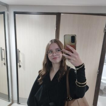 Babysitter in Rouen: Louhanne