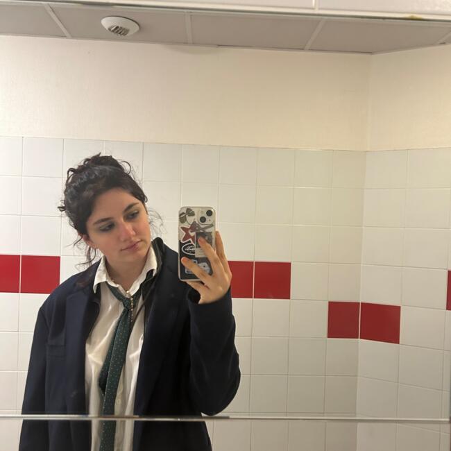 Babysitter in Genas: Anouk