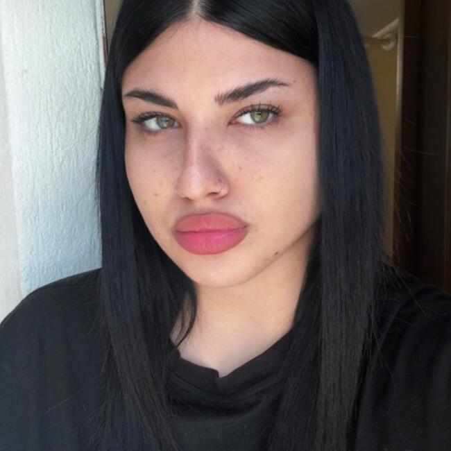 Babysitter στην περιοχή Πειραιάς: Φανή