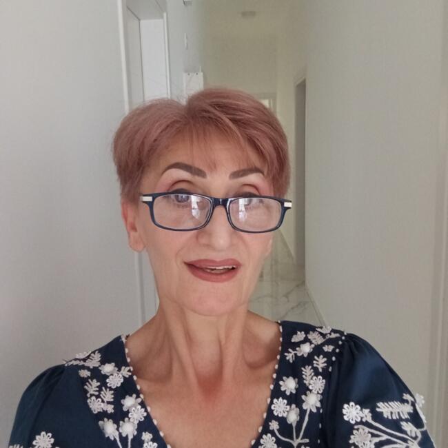 Babysitter in Limassol: Anna