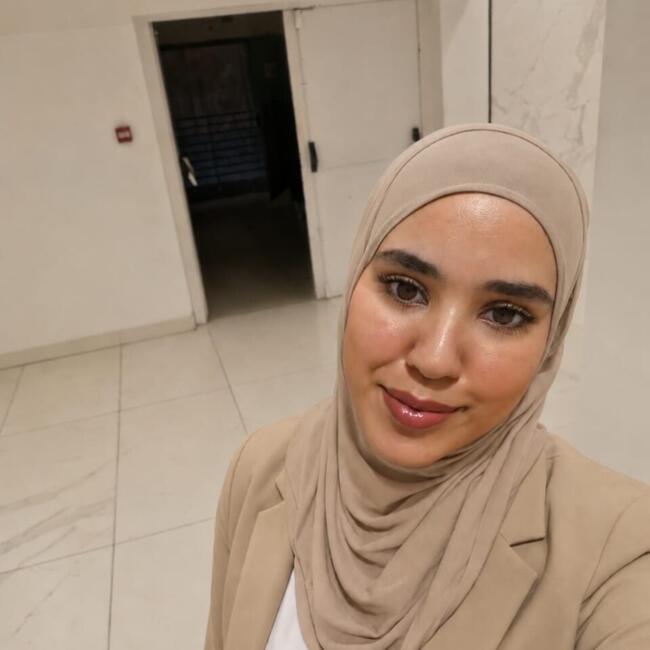 Babysitter in Casablanca: Fouzia