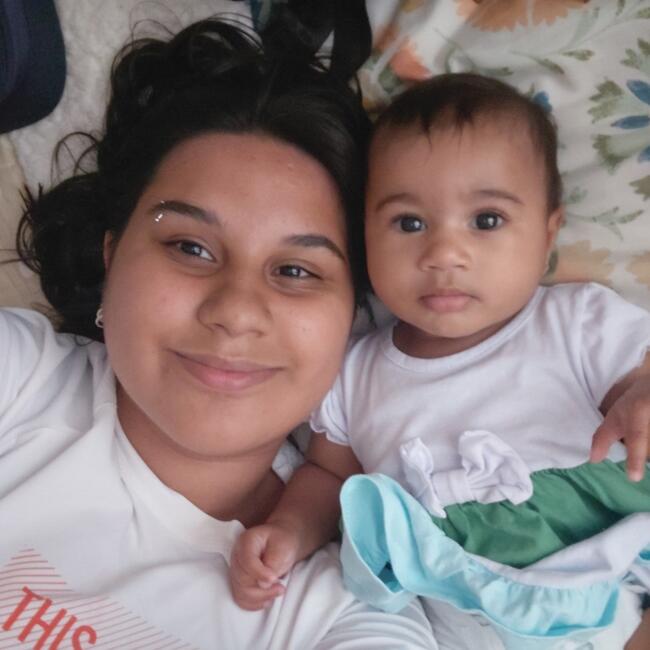 Emprego de babá em Brasília: Maria Clara