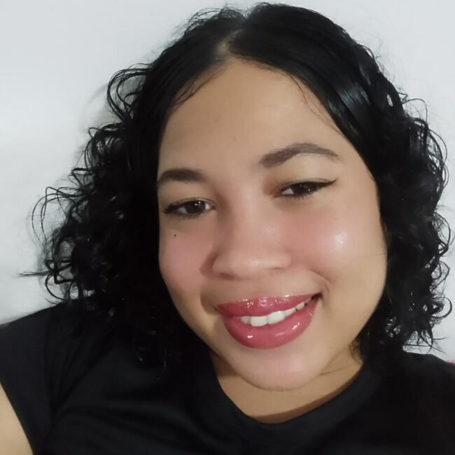 Babá em Goiânia: Thalia
