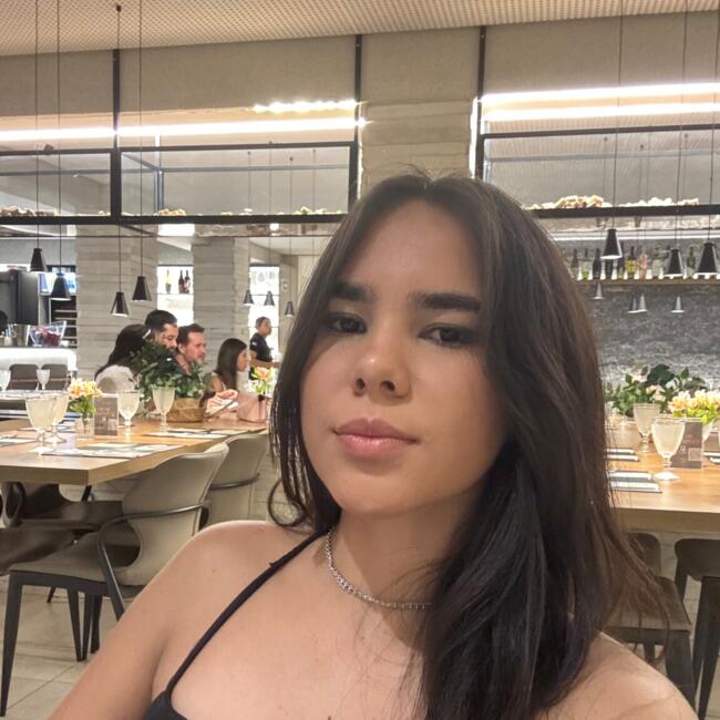 Babá em Goiânia: Julya