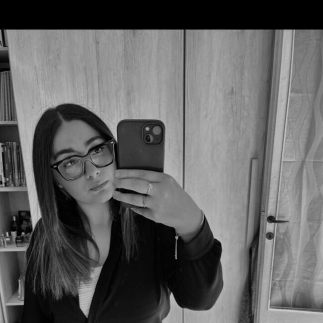 Babysitter in Livorno: Jennifer