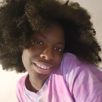 Babysitter in Chandler: Amara