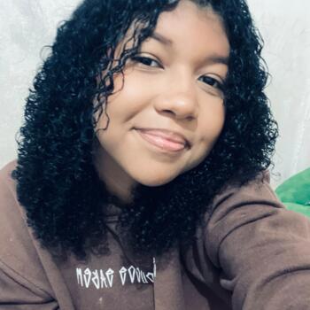 Babysitter Manaus: Fernanda