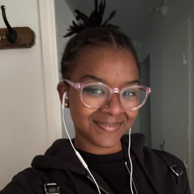 Babysitter in Saint-Michel-sur-Orge: Vânia