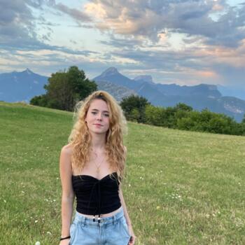 Babysitter in Grenoble: Naëlys