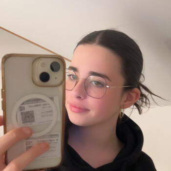 Babysitter in Rueil-Malmaison: Clea