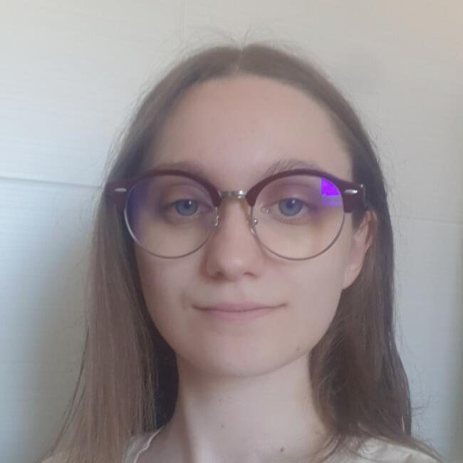 Babysitter in Cavanac: Lisa