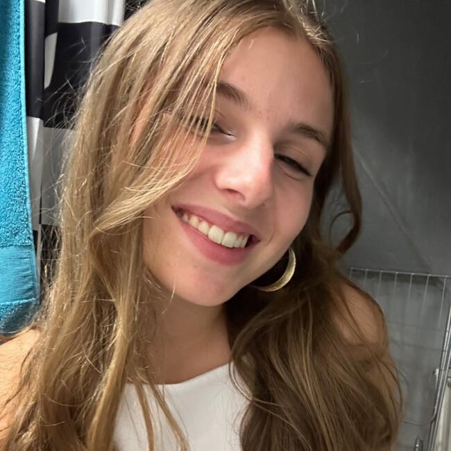 Babysitter in Rouen: Margot