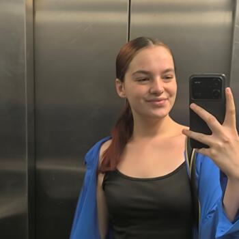 Bebisiterka u Beograd: Nina