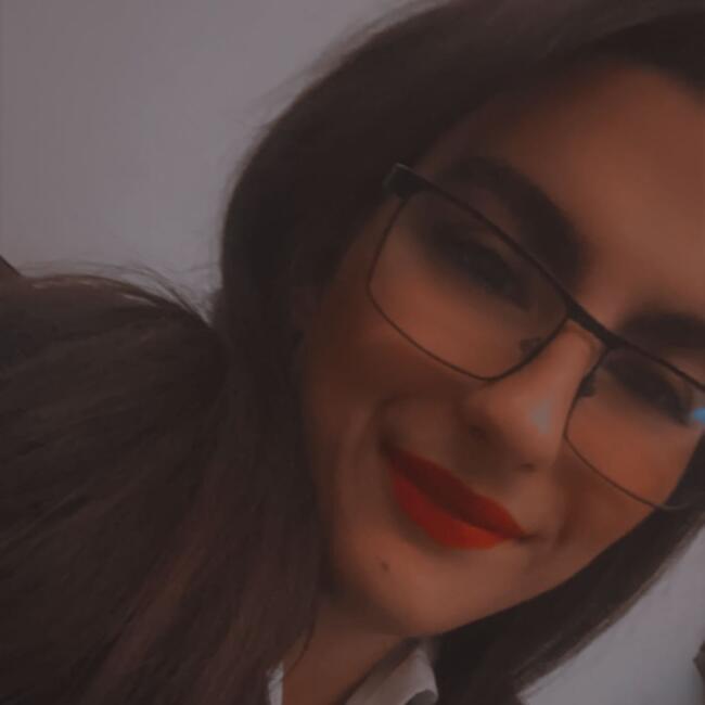 Babysitter in Marseille: Laurine