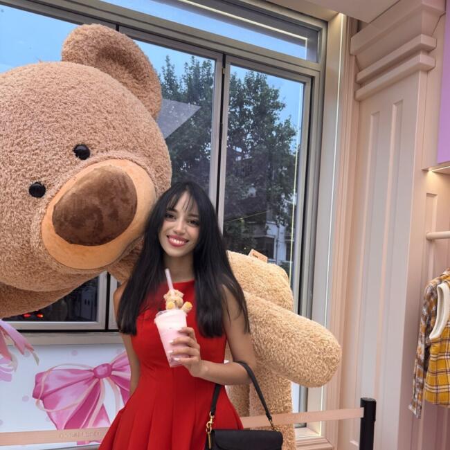 Babysitter in Paris: Rania