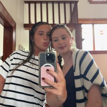 Babysitter in Dunedin: Olivia