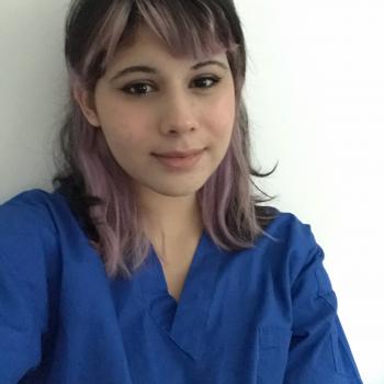 Baby-sitter in Surrey: Isabella